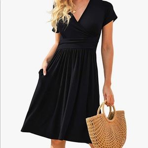Women’s flowy summer dress with pockets